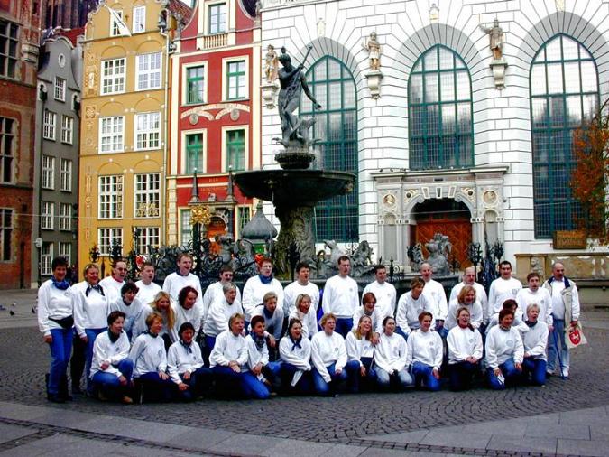 Junger Chor im Okt. 2001 auf Konzertreise durch Polen